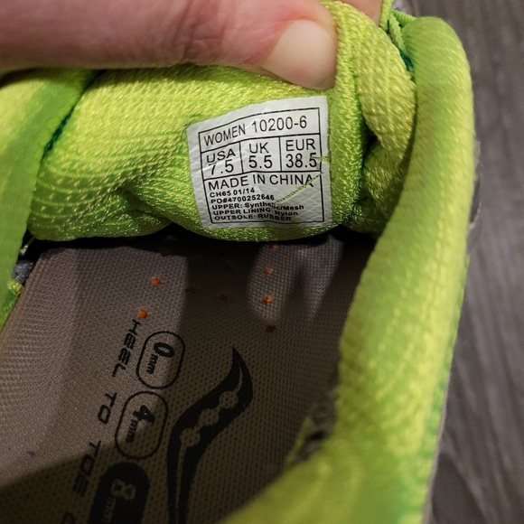 Saucony Running Shoes, size 7.5 - Picture 4 of 5